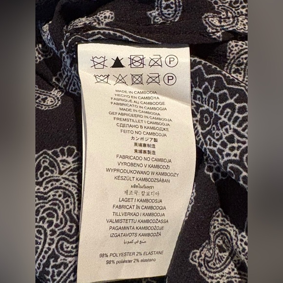 Michael Kors foil paisley faux wrap blouse - Picture 5 of 5